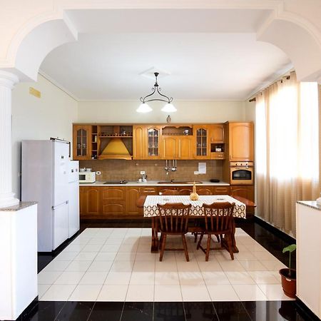 Villa Mare - For Families & Groups Vlore Exterior photo